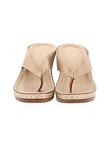 Unbranded Wedges (view 2)