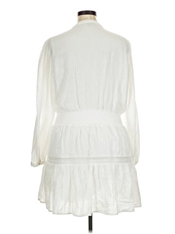 Saks Fifth Avenue Casual Dress (view 2)