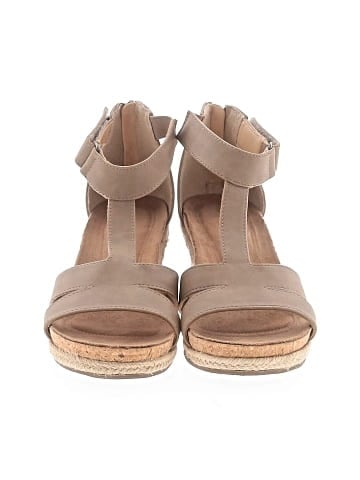 Adrienne Vittadini Wedges (view 2)