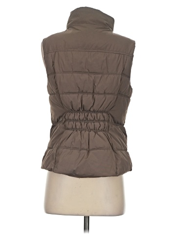 Gap Outlet Vest (view 2)