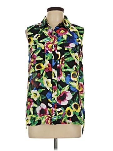 Attention Sleeveless Blouse (view 1)