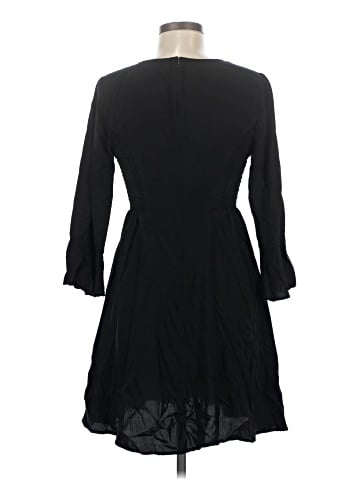 Old Navy Casual Dress (view 2)