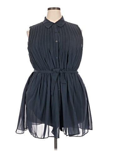 Abercrombie & Fitch Cocktail Dress (view 1)