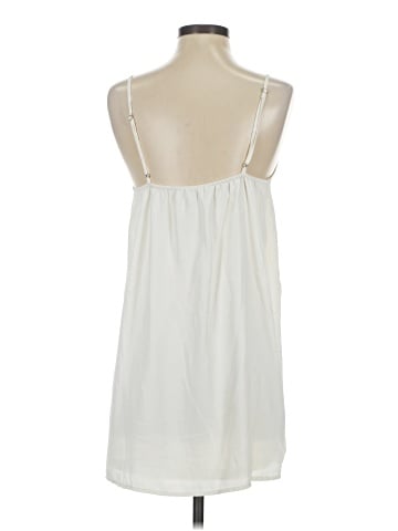 TOBI Sleeveless Blouse (view 2)