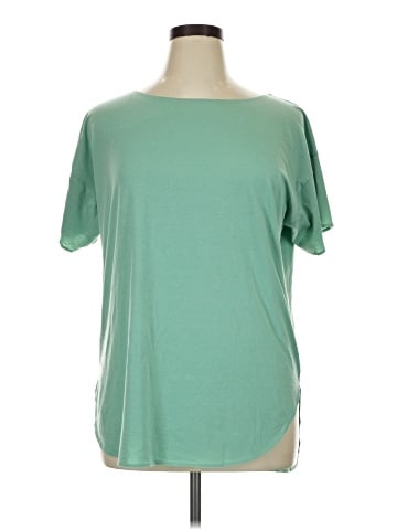 Uniqlo Short Sleeve T-Shirt (view 1)