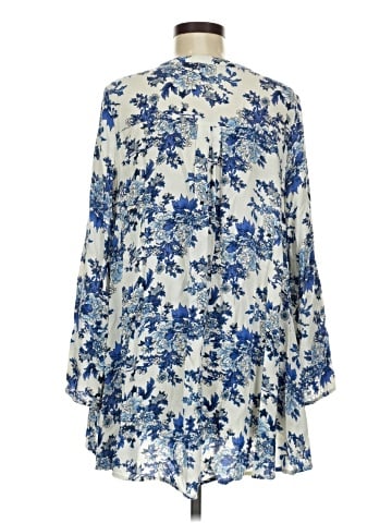 Altar'd State 3/4 Sleeve Blouse (view 2)