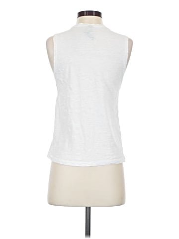 Vuori Sleeveless T-Shirt (view 2)