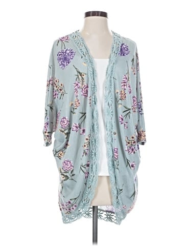 Pinque Kimono (view 1)