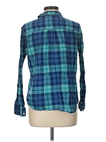 St. John's Bay Long Sleeve Button-Down Shirt (view 2)