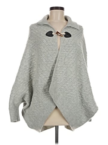 Look Poncho (view 1)