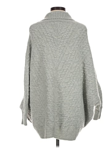 Look Poncho (view 2)
