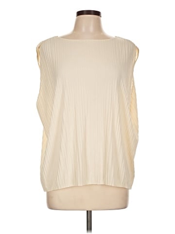 Uniqlo Sleeveless T-Shirt (view 1)