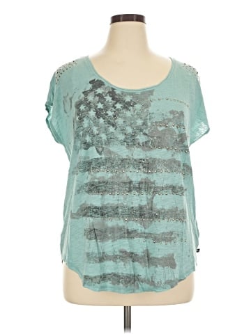 Rock & Republic Short Sleeve T-Shirt (view 1)