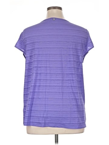 Nike Active T-Shirt (view 2)
