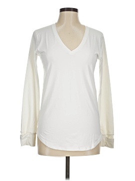Lululemon Athletica Long Sleeve T-Shirt (view 1)