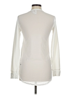 Lululemon Athletica Long Sleeve T-Shirt (view 2)
