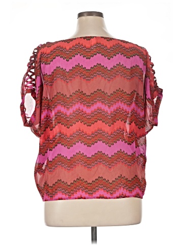 Xhilaration Short Sleeve Blouse (view 2)