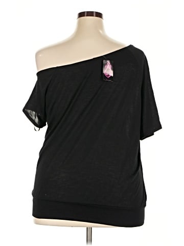 Twist Tees Short Sleeve Top (view 2)