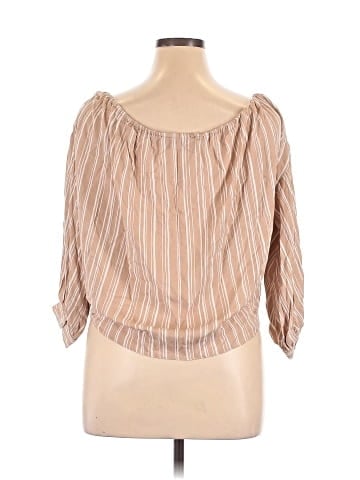 Lulus 3/4 Sleeve Blouse (view 2)