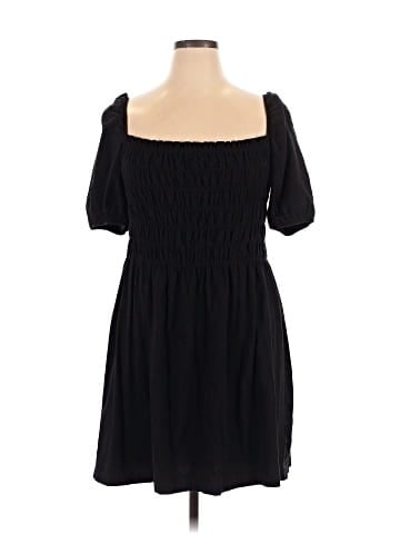H&M Casual Dress (view 1)