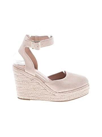 Unbranded Wedges (view 1)