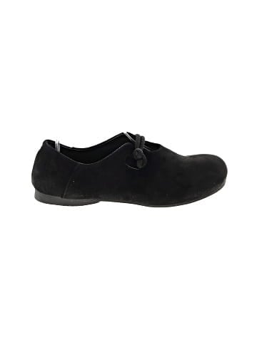 Unbranded Flats (view 1)