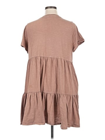 Old Navy Casual Dress (view 2)