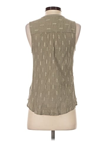 Vanessa Virginia Sleeveless Button-Down Shirt (view 2)