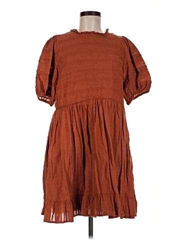 Universal Thread Casual Dress (view 1)