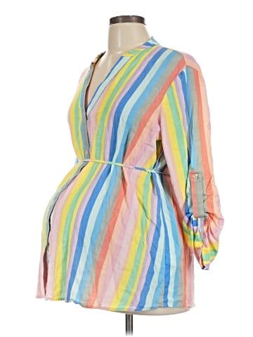 Gap - Maternity 3/4 Sleeve Button-Down Shirt (view 1)