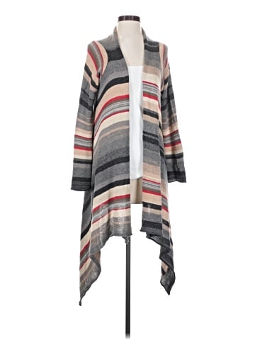 Goddis Poncho (view 1)