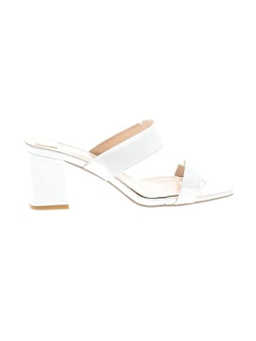 She & In Sandals (view 1)