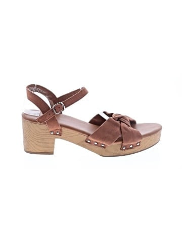 Universal Thread Sandals (view 1)