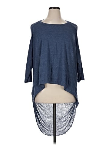 Raquel Allegra Poncho (view 1)