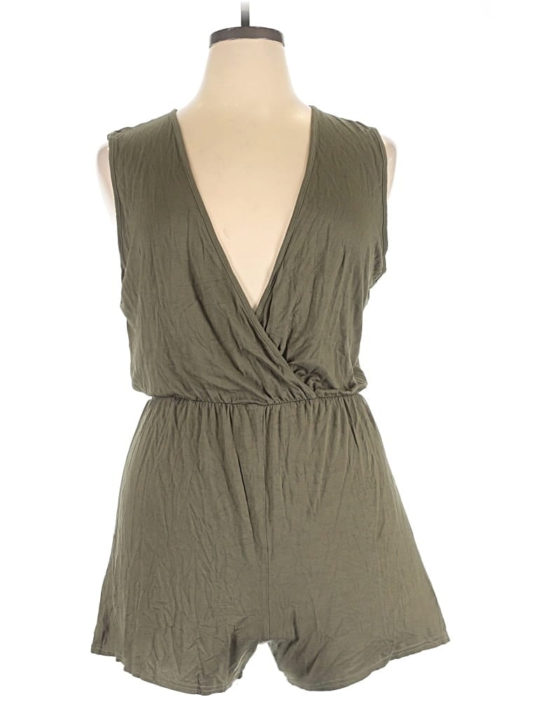 Pre-owned Boohoo Romper In Green