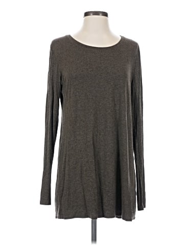 LOGO by Lori Goldstein Long Sleeve T-Shirt (view 1)