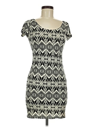 About A Girl Short Sleeve Top (view 1)