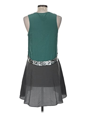 Vera Wang Casual Dress (view 2)
