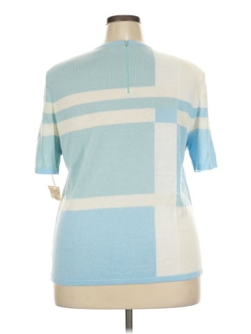 Neiman Marcus Pullover Sweater (view 2)