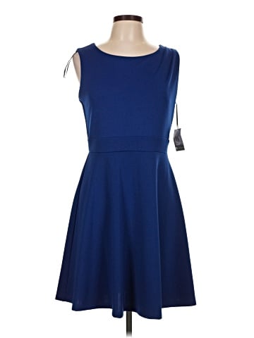 Valerie Bertinelli Casual Dress (view 1)