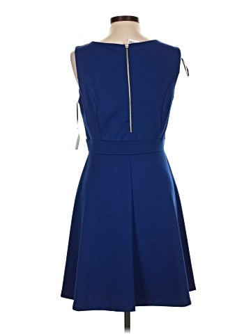 Valerie Bertinelli Casual Dress (view 2)