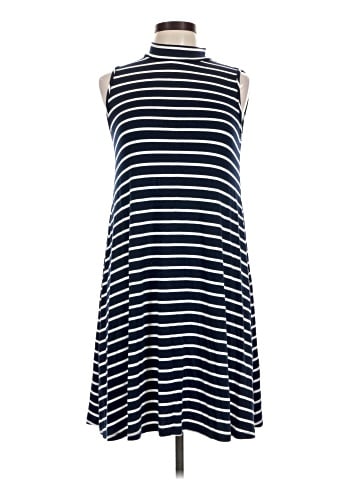 Amour Vert Casual Dress (view 1)