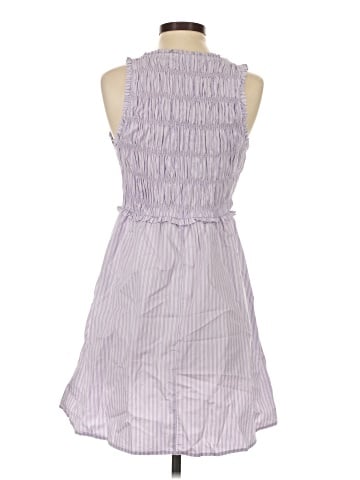 Old Navy Casual Dress (view 2)