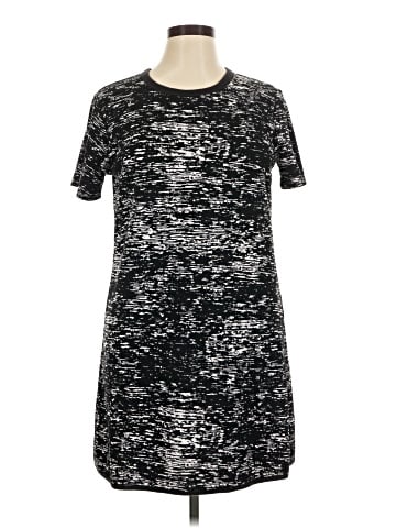 Xhilaration Casual Dress (view 1)