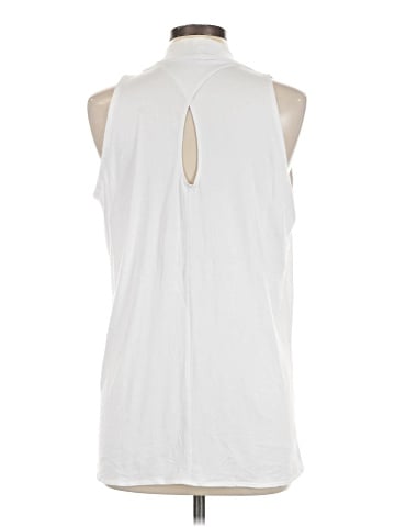 Amour Vert Sleeveless Blouse (view 2)