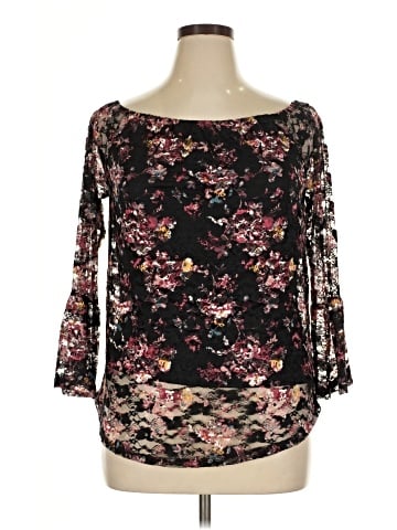 Almost Famous 3/4 Sleeve Blouse (view 1)