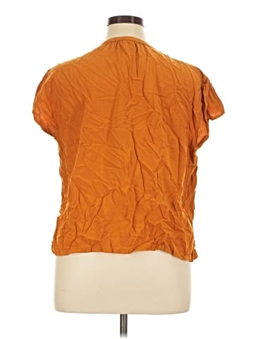 Old Navy Short Sleeve Blouse (view 2)