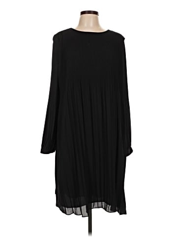T Tahari Casual Dress (view 1)