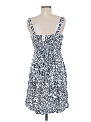 Old Navy Casual Dress (view 2)
