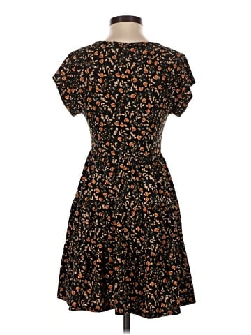 Urban Outfitters Casual Dress (view 2)
